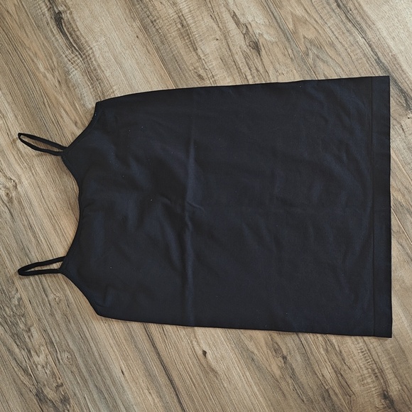 EUC Set of 5 basic stretch camis - Picture 3 of 9